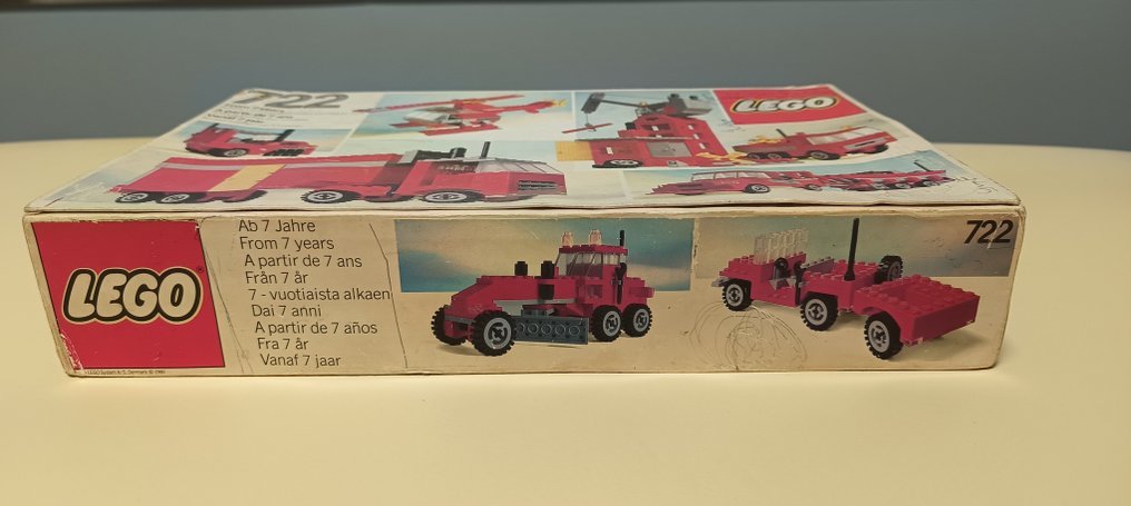 LEGO Set - 722 - Basic - Universal Building Set #1.0