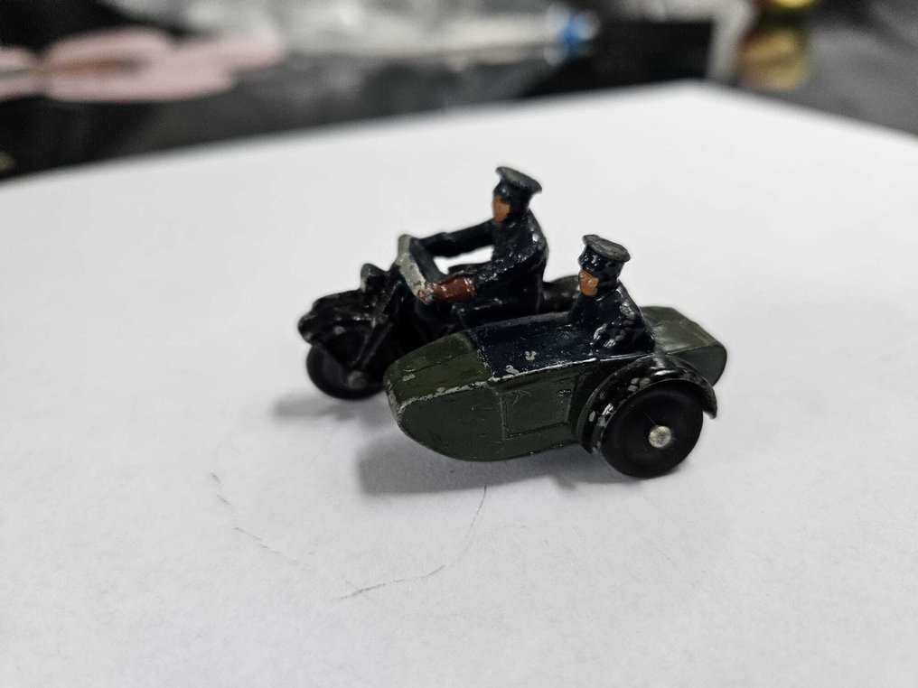 Dinky Toys - Model motorcycle - Dinky Toys 42b Police Motorcycle Patrol Diecast Toy - Unboxed #1.0