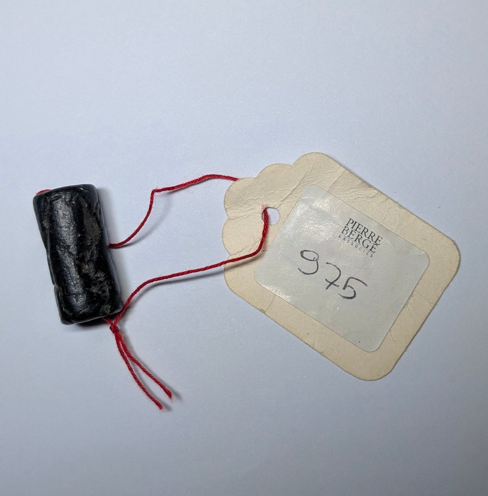 索不达米亚 古巴比伦时期赤铁矿印章-圆柱（约公元前1900-1600年）。战斗场景。 气缸密封  (没有保留价) #1.0