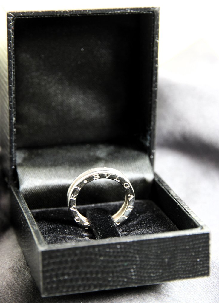 Bvlgari - Sormus - B.zero 1 - 18 kt. Valkokulta - Bulgari vyö #1.0