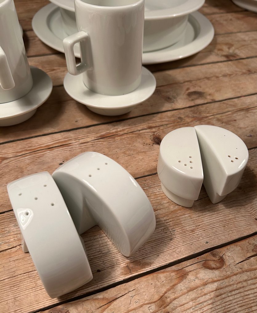 Jan des Bouvrie - Speiseservice (102) - Töpferware - Royal Mosa Maastricht #1.0