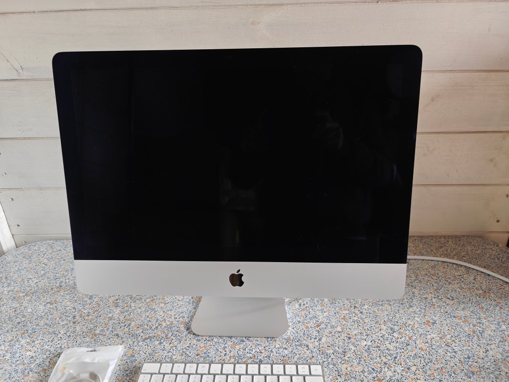 Apple iMac (Retina 4K, 21.5-inch, Late 2015)  Processor 3,1 GHz Quad-Core Intel Core i5 - Computer (1) #3.2
