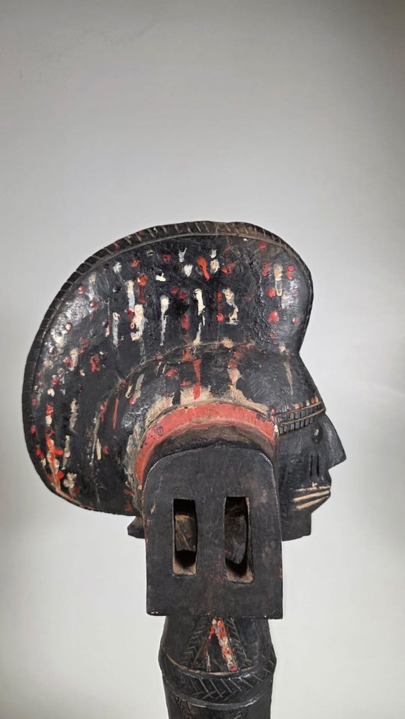 Μάσκα ώμου - mumuye - Νιγηρία (χωρίς τιμή ασφαλείας) #2.1