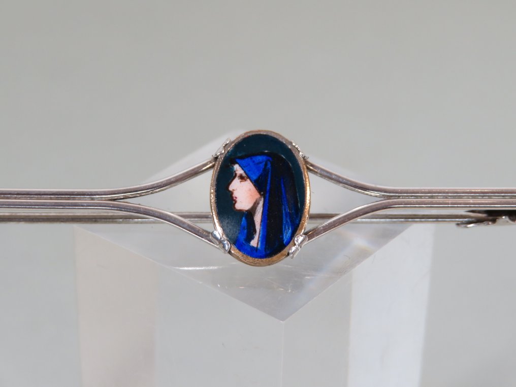 Spilla d'argento circa 1920/30, signora con foulard (Jacquillat, Henri Charles) - Spilla #3.2