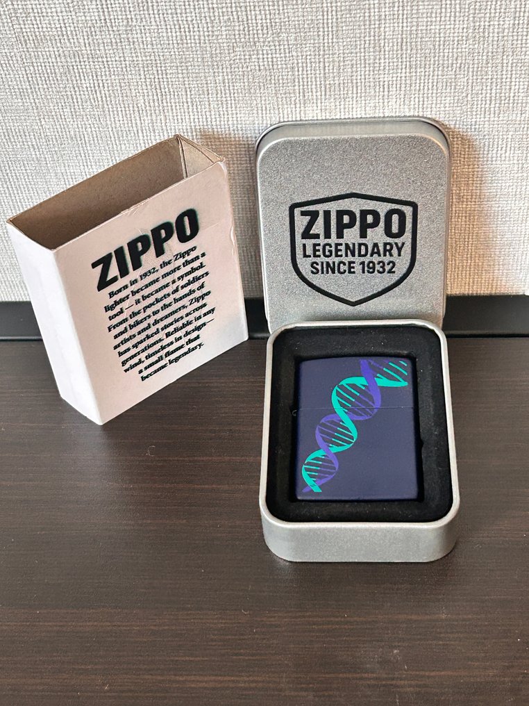 Zippo - C18-DNA Spiraal blue mat Zippo - Sem preço de reserva - Isqueiro - Aço #3.2
