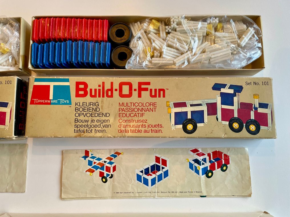 Tupperware Toys - Lelu Build-O-Fun / Constri 101 (2x), 221, 521 - 1960-1970 - Pohjois-Amerikka #2.1