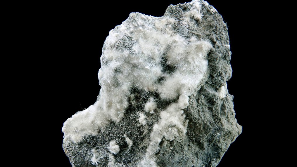 Picropharmacolite - Bou Azzer, Anti-Atlas, Morocco - Height: 6.5 cm - Width: 4.5 cm- 40 g #2.1