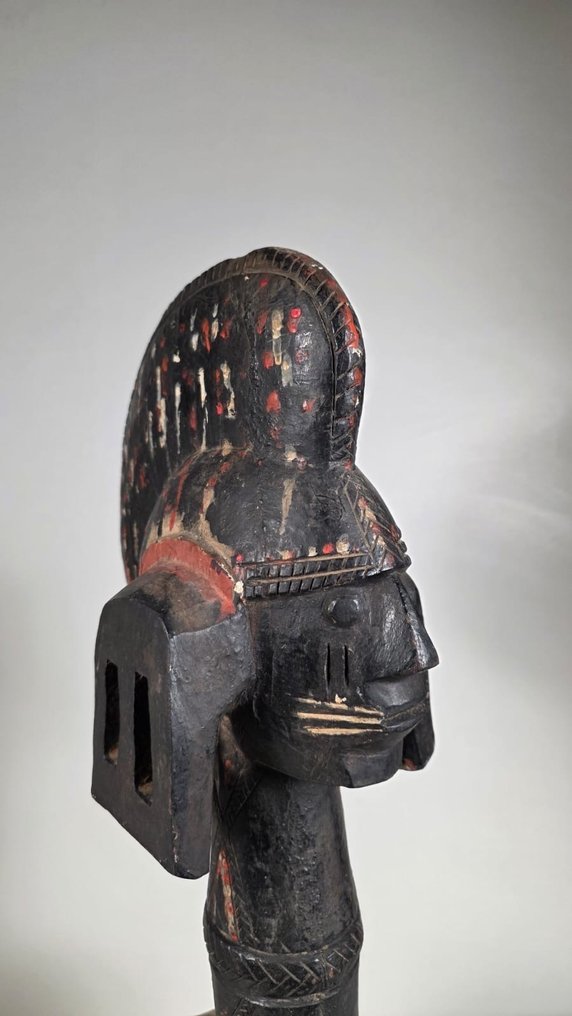 Μάσκα ώμου - mumuye - Νιγηρία (χωρίς τιμή ασφαλείας) #1.0