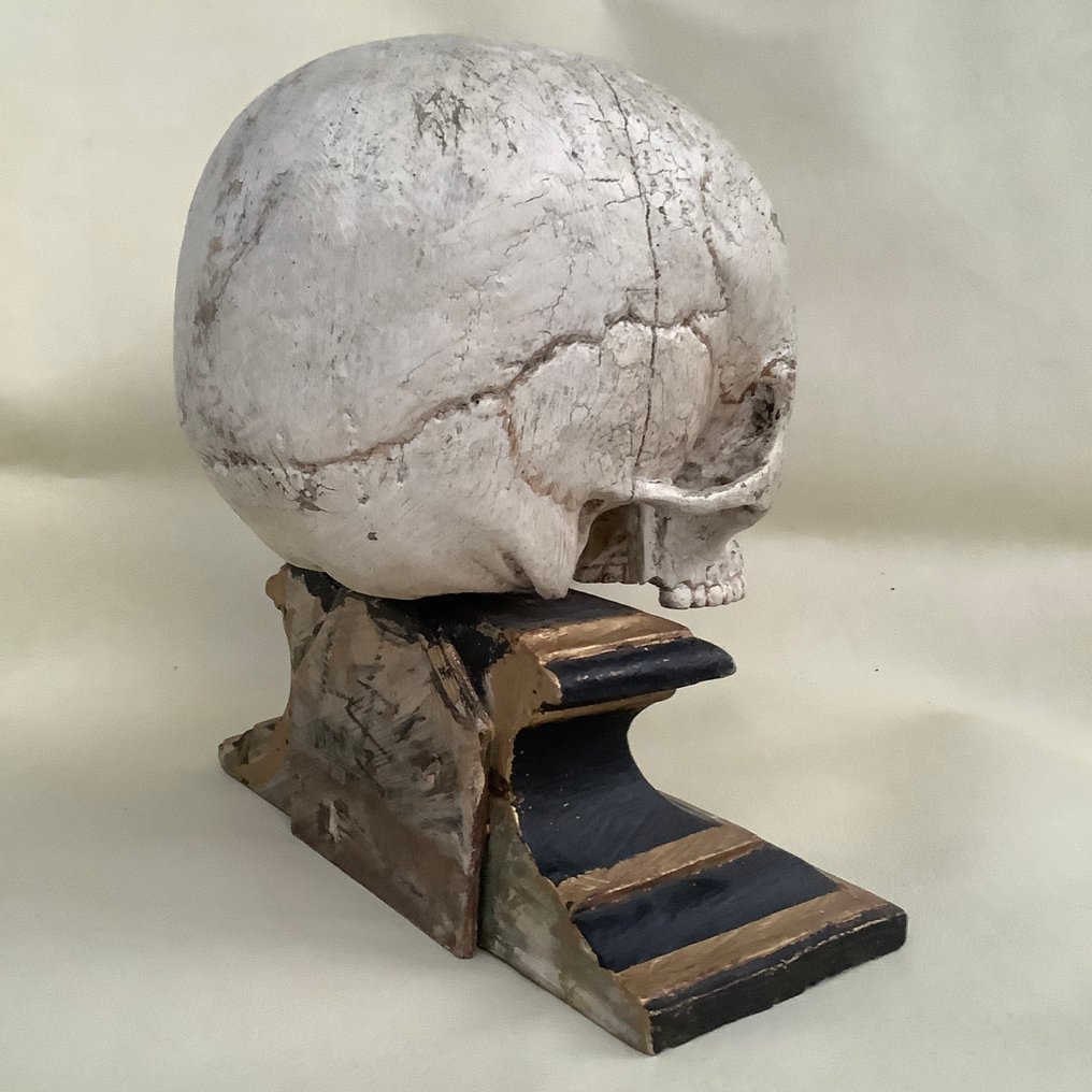玩具人偶 - Memento Mori Holztotenkopf auf Podest - 木 #3.2