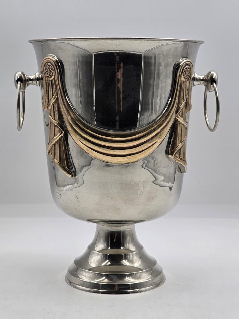 酒柜 -  经典款式配有花环 - 铜镀银或镀铬 #1.0