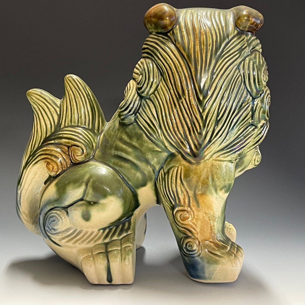 瓷器 - Okinawa Figurine - Shisa Shi Shi Dog | 狮子犬守护者 - 昭和年代(1926-1989)  (沒有保留價) #3.2