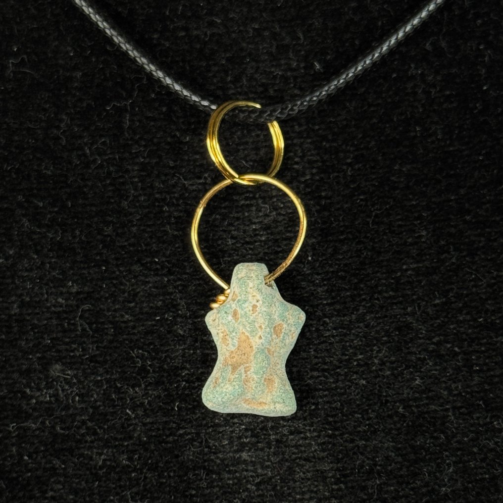Égypte ancienne Faience Amulette en faïence turquoise égyptienne ancienne – montée en collier moderne – vers le Ier #1.0
