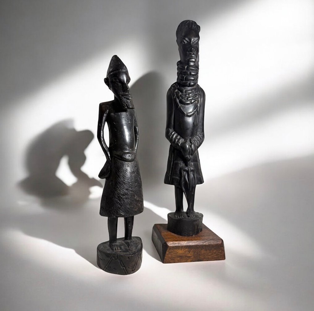 Δύο γλυπτά - Αφρικανικό έβενο ξύλο - 1960 - Makondé - Τανζανία  (χωρίς τιμή ασφαλείας) #1.0