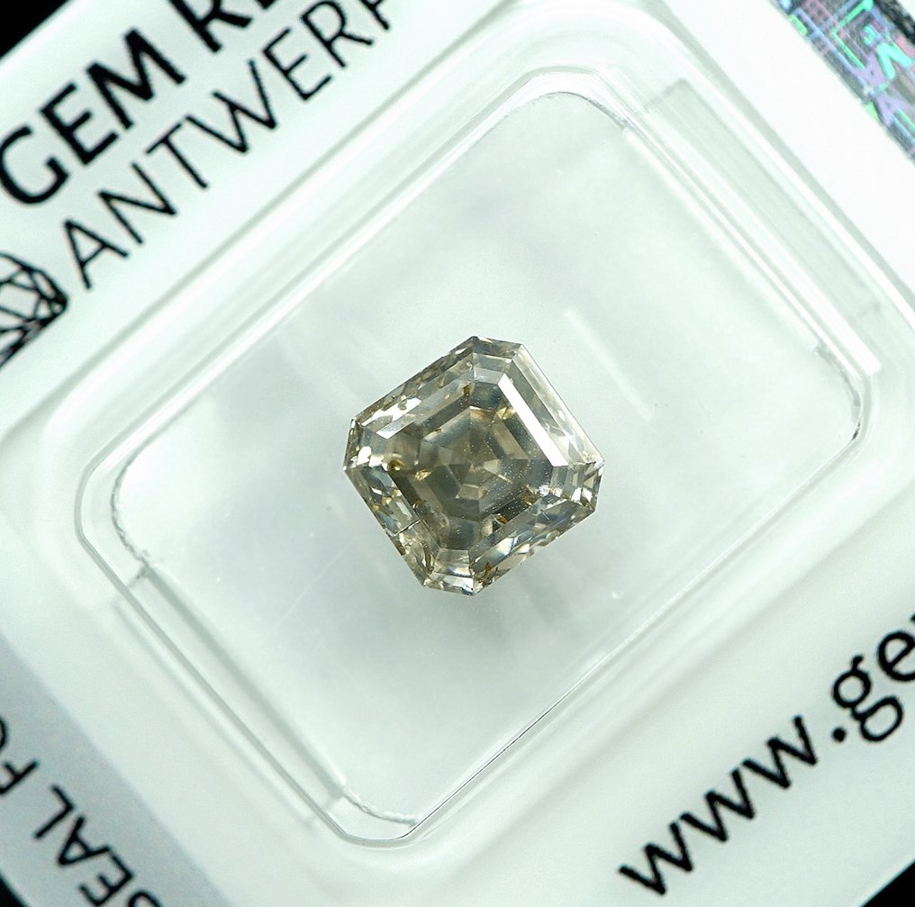 沒有保留價 - 1 pcs 鑽石 (天然彩色) - 2.29 ct - 方形 - Light 淡灰色 黃色 - I1 - Gem Report Antwerp (GRA) #1.0