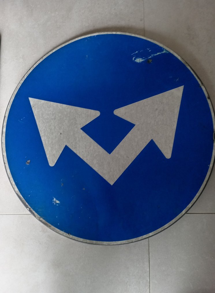 Veneta s.r.l. - Znaki drogowe we Włoszech. - Znak drogowy (2) - Żelazo #3.2