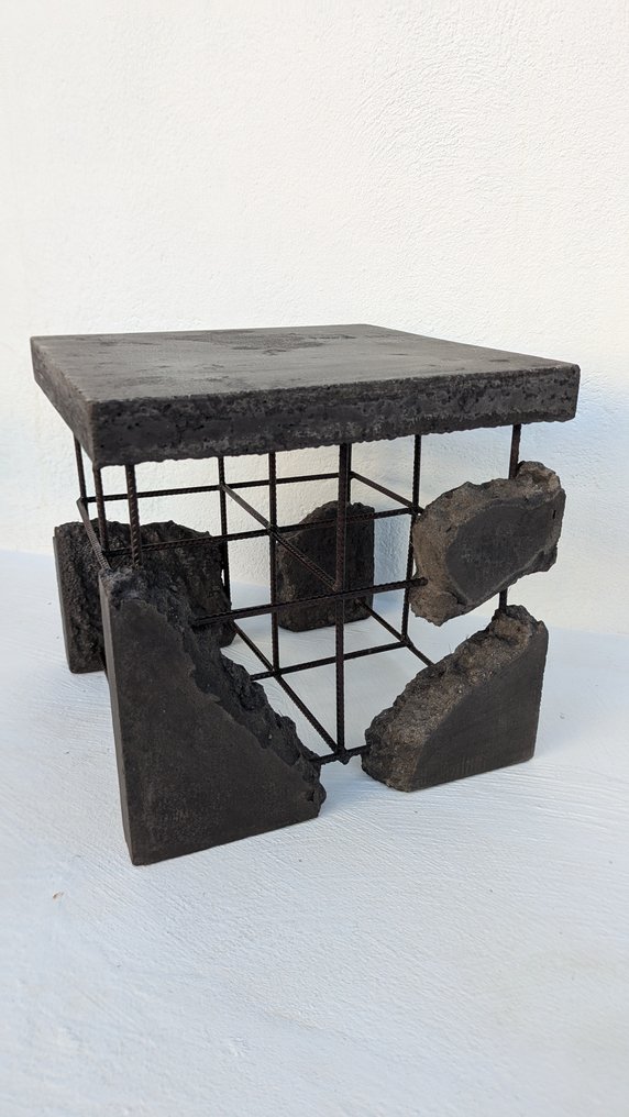 Wallavibe - D.B - Dohányzóasztal - Mesa cubo M - Segéd - Szoborszerű bútor #1.0