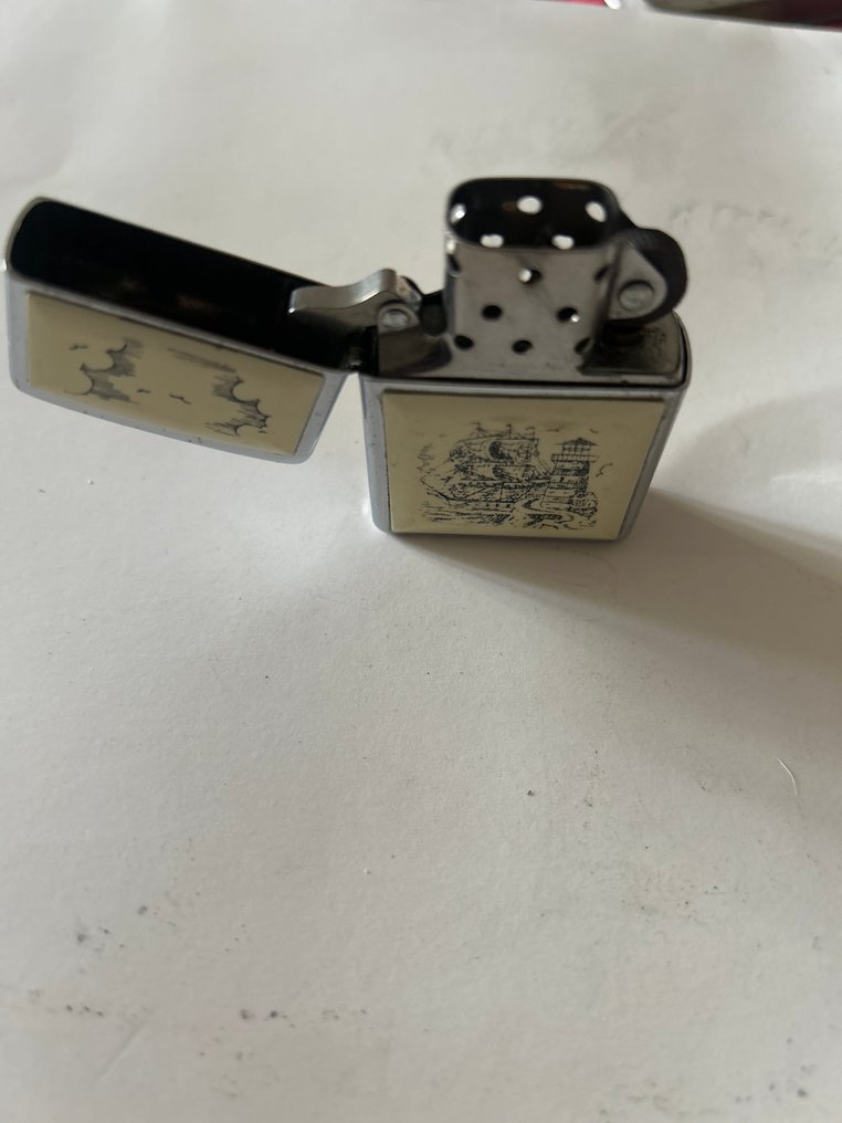 Zippo - Sem preço de reserva - Isqueiro - Aço (aço inoxidável), Esmalte #3.2