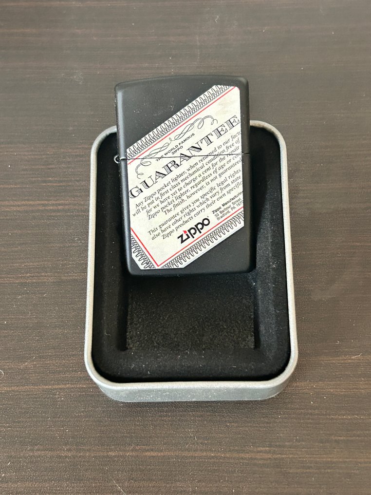 Zippo - G16-Lifetime Guarantee black mat zippo - Sem preço de reserva - Isqueiro - Aço #3.2