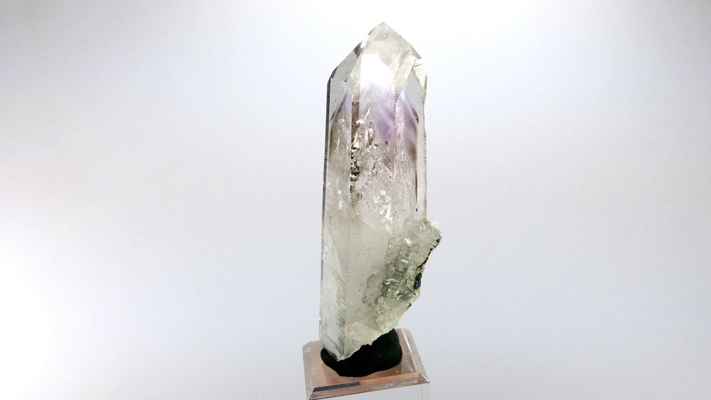 Quartz with amethyst and smoky phantom -  Goboboseb mountains, Brandberg, Namibia - Height: 6.6 cm - Width: 3.0 cm- 46 g #1.0