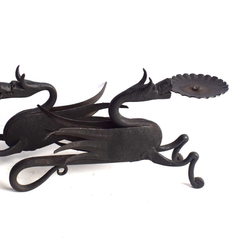 装饰饰品 (2) - 一对铁艺蜡烛台,20厘米 - 风格化的龙 #4.3