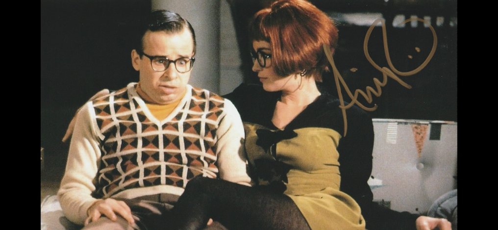 Ghostbusters - Signed by Annie Potts (Janine Melnitz) #4.3