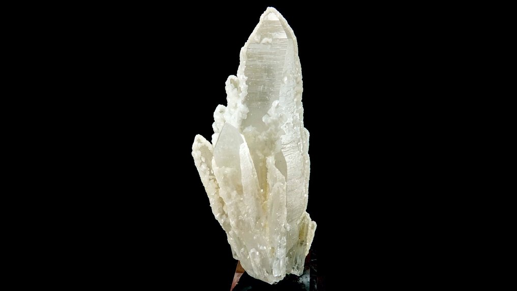Quartz with Dolomite coat - Cavnic, Maramureș, Carpathians, Romania - Height: 11.3 cm - Width: 4.7 cm- 182 g #1.0