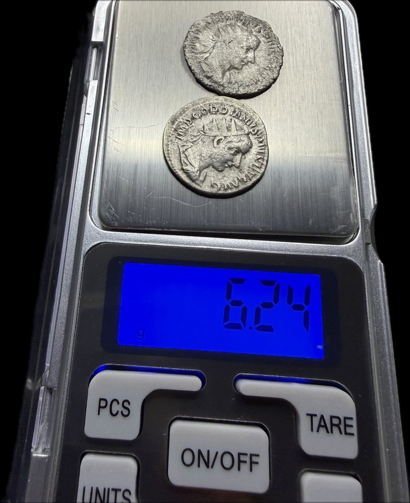 Empire romain. Gordien III (238-244 apr. J.-C.). Lot of 2 AR Antoniniani (Sans Prix de Réserve) #3.2