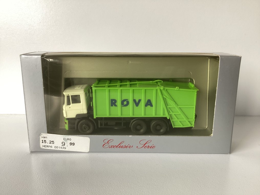 Herpa 1:87 - 001439/149525 - Modele pojazdów kolejowych (2) - Dwa samochody do wywozu śmieci: 'Rova' i 'Technisches Hilfswerk'. #3.2