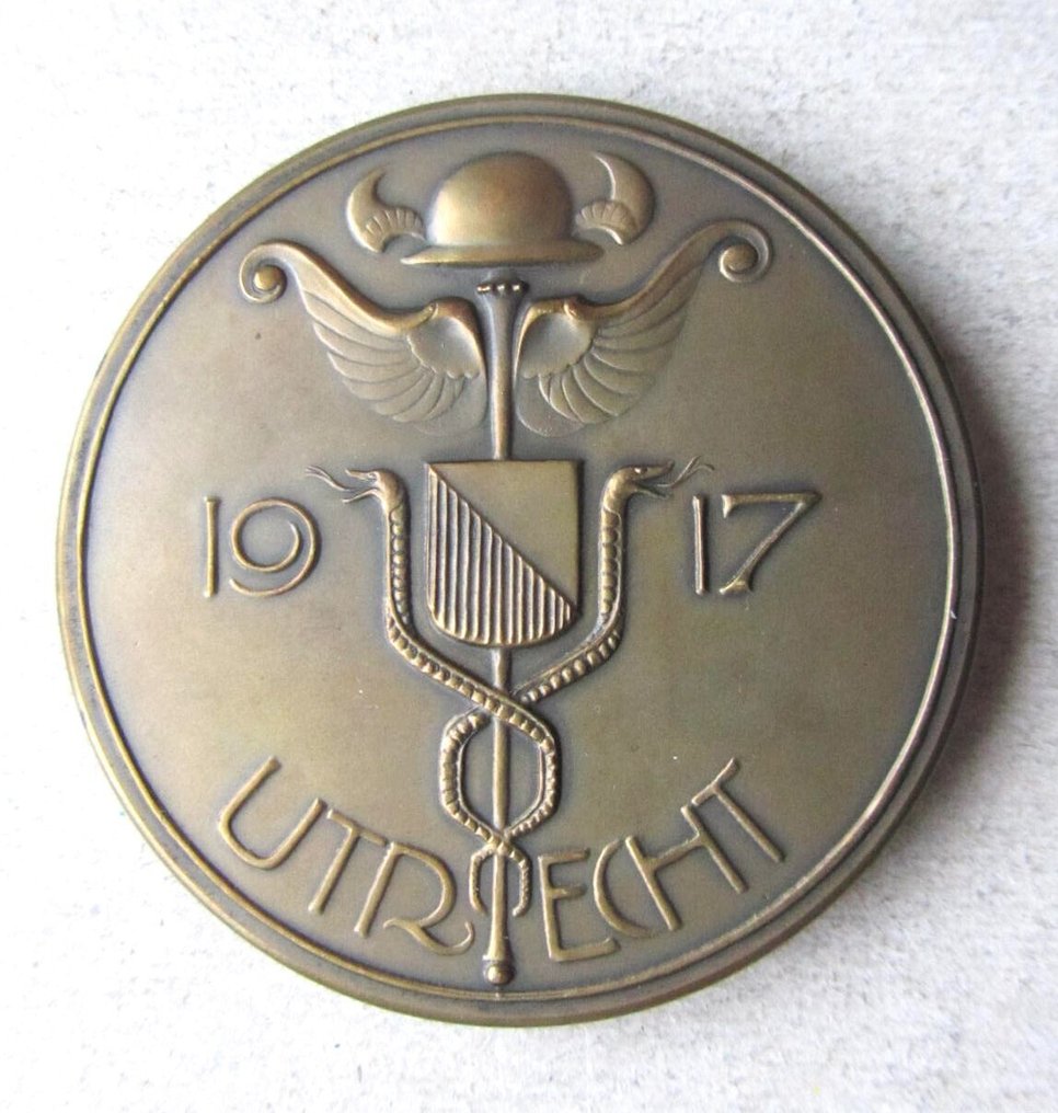 Netherlands. Medal Utrecht 'Eerste Ned. Jaarbeurs 1917' by C.J. van der Hoef  (No Reserve Price) #1.0