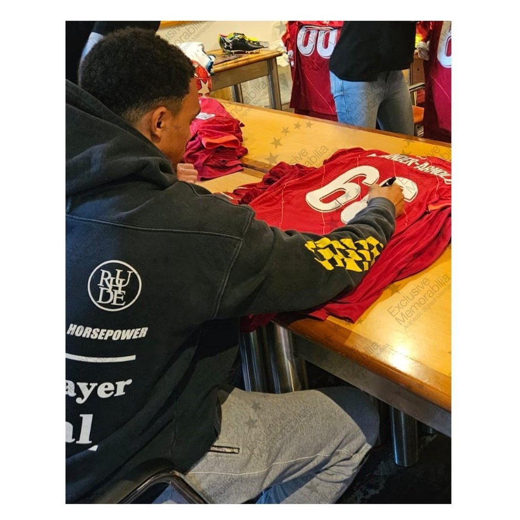 Liverpool - Premier League - Trent Alexander-Arnold - Premium Frame – Museum Quality - 2021 - Maillot #4.3