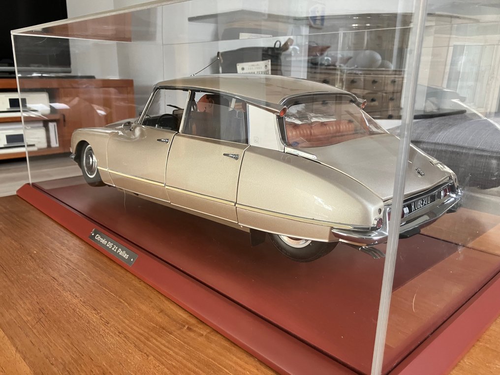 Altaya 1:8 - Modellbil - Citroën DS 21 Pallas #1.0