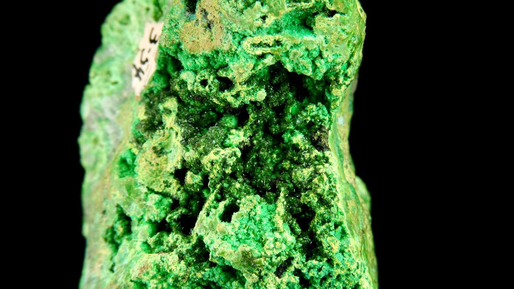 Bayldonite with Cerussite (and Olivenite?) - Tsumeb mine, Oshikoto, Namibia - Height: 4.3 cm - Width: 3.0 cm- 70 g #2.1