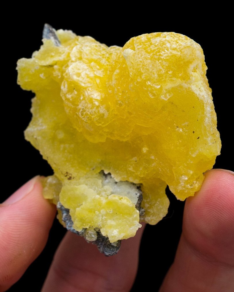 HEART SHAPED LEMON-YELLOW BRUCITE with good crystallization - Height: 5.1 cm - Width: 5.7 cm- 47 g - (1) #3.2