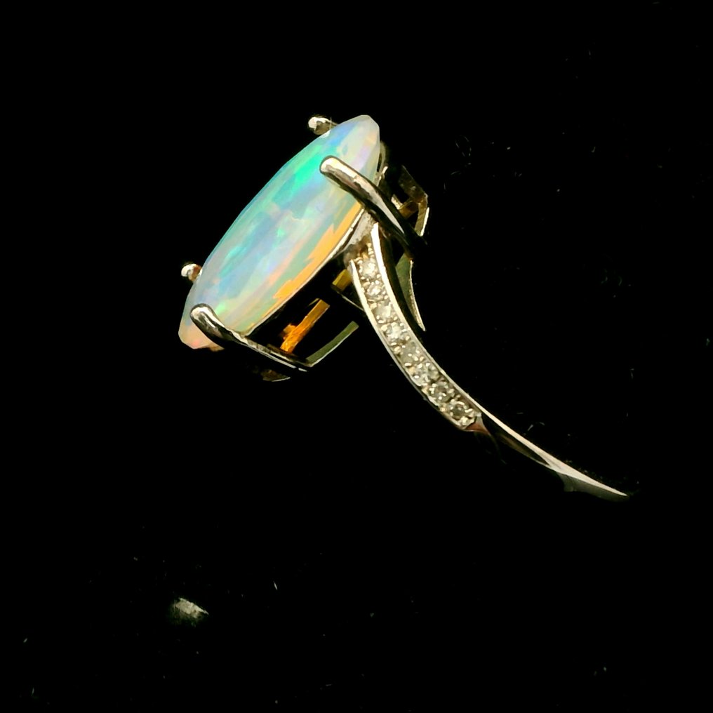 Opal - Argint, Inel din argint S925 cu opal de 5,5 ct și diamant – eleganță radiantă a jocului de culori - Inel #2.1