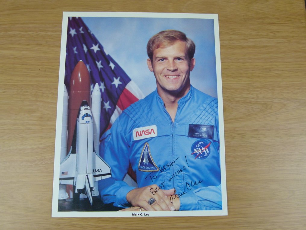 Military photograph - NASA astronaut photo signed by astronaut Mark Lee. #1.0