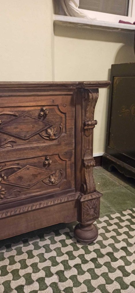 Cassapanca - Walnut #1.0