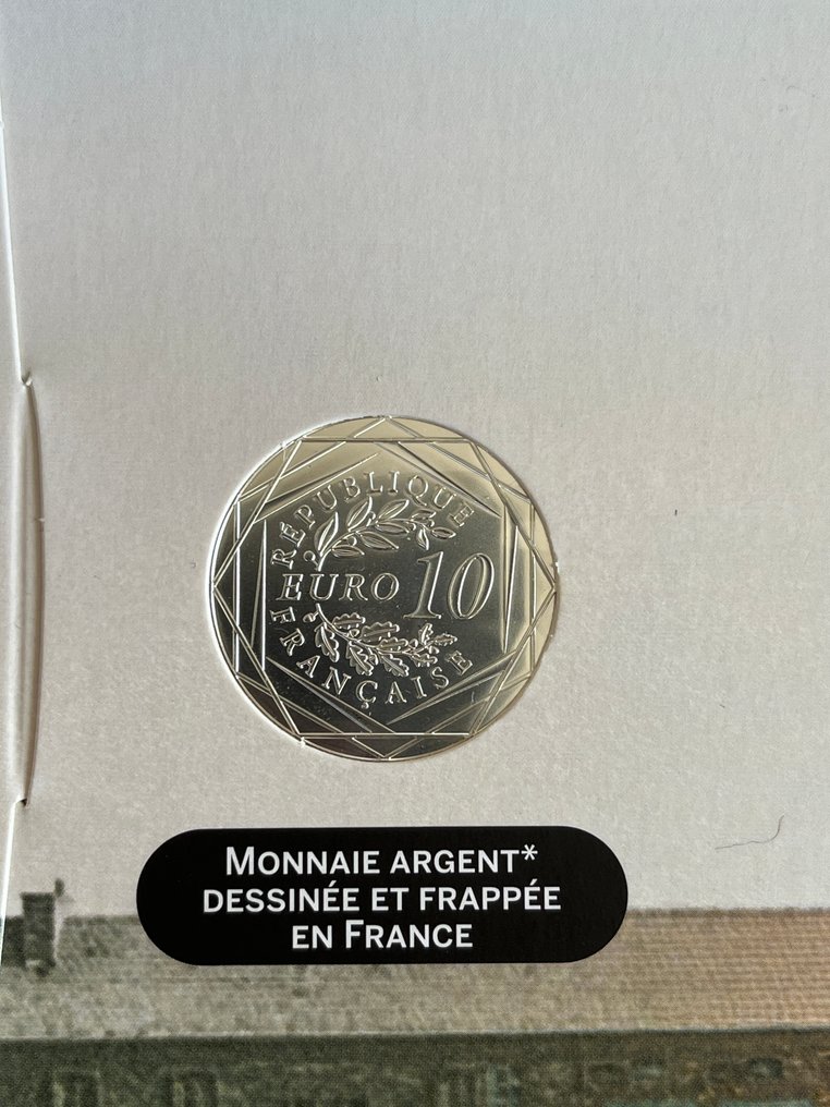 World. Various Denominations Various Years (4 monnaies) (No reserve price) #3.2