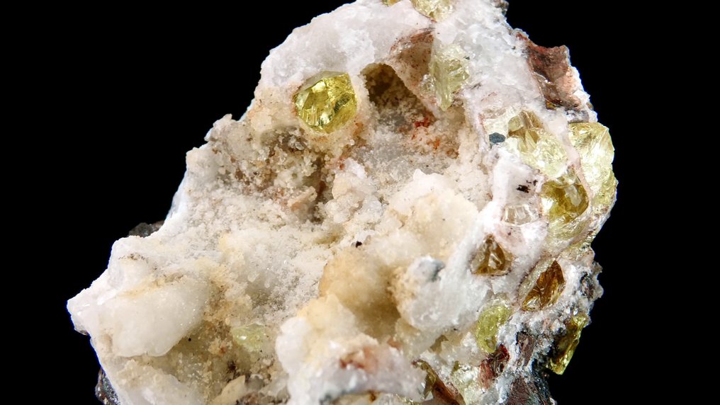 Apatite - Miniera Cerro de Mercado, Durango, Messico - Altezza: 6.3 cm - Larghezza: 5.2 cm- 161 g #1.0