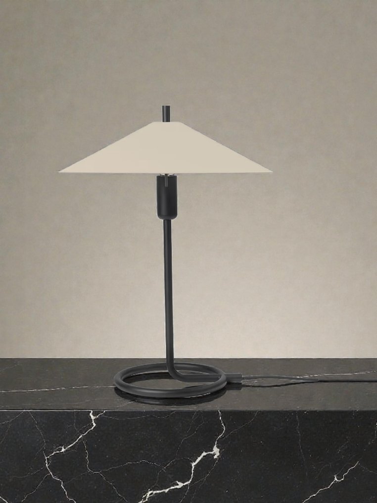 Ferm Living - Trine Andersen - 台灯 - Filo Square - 羊绒/黑色版本 - 钢 #1.0