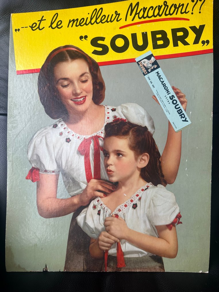 Macaroni Soubry - 廣告牌 - 纸箱 #1.0