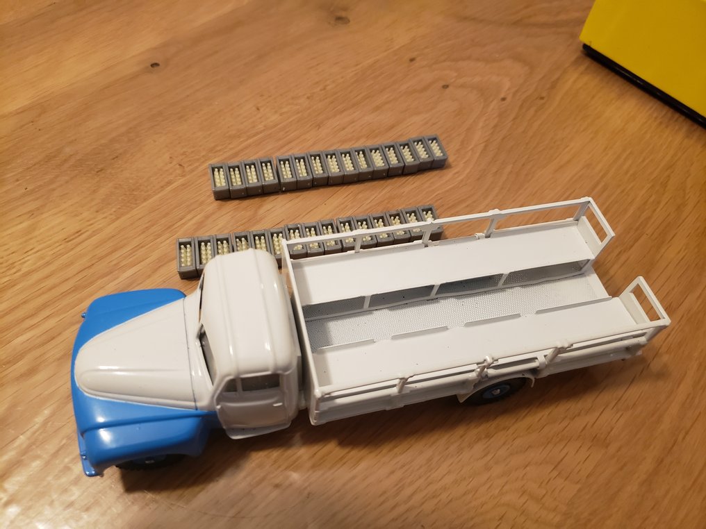 Atlas, Mattel, Dinky Toys - Model vrachtwagen - Dinky Toys Camion Laitier "55" Citroën, Boxed - Later Re-Issue Model #4.3