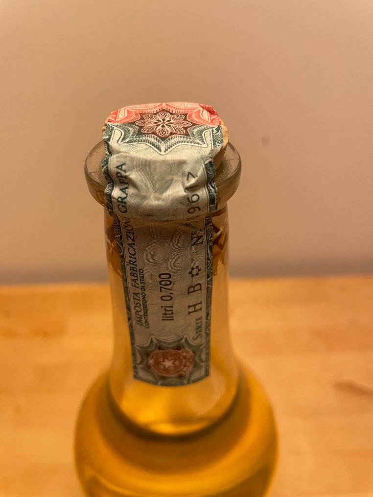 Levi  - b. 2000s - 70cl #2.1