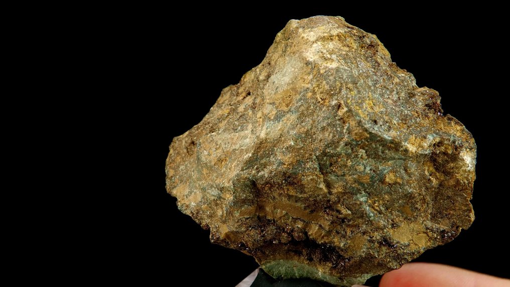 Jarosite (es. collezione Béhier) - Djebel Debar, Guelma, Algeria - Altezza: 7.5 cm - Larghezza: 5.2 cm- 179 g #3.2