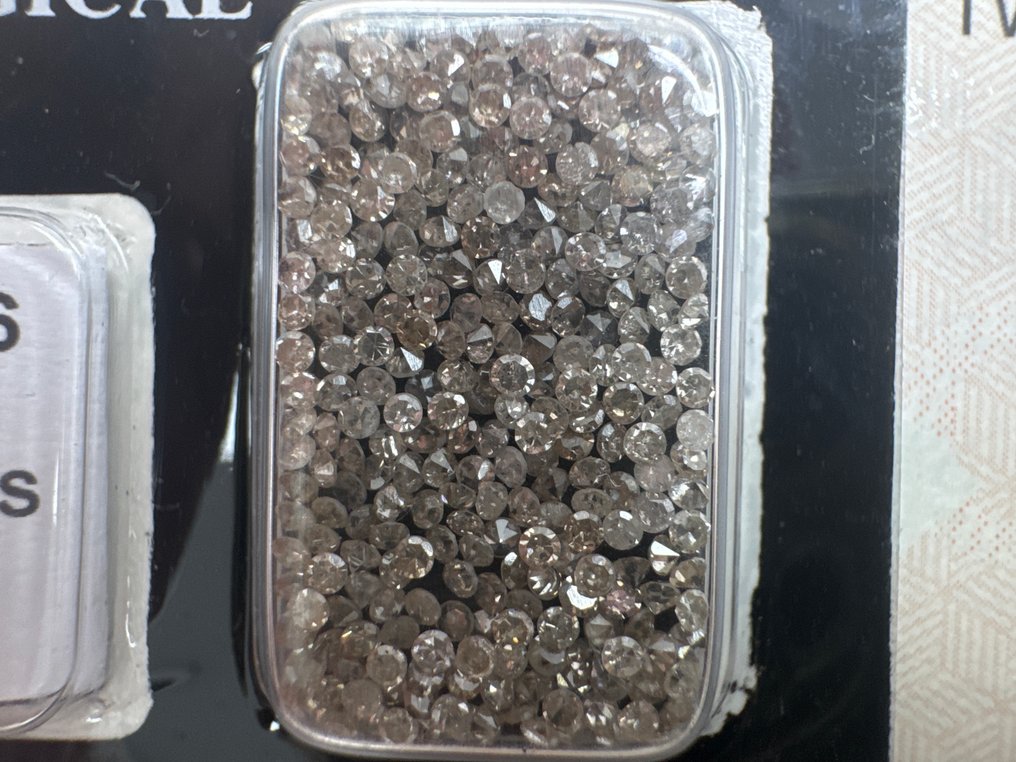沒有保留價 - 272 pcs 鑽石 (天然彩色) - 3.03 ct - 圓形 - Light, Fancy 褐色, 黃色 - VS1, I1, SI2 - Gemmological Centre Israel (G.C.I.) - J - 单次切割 #1.0