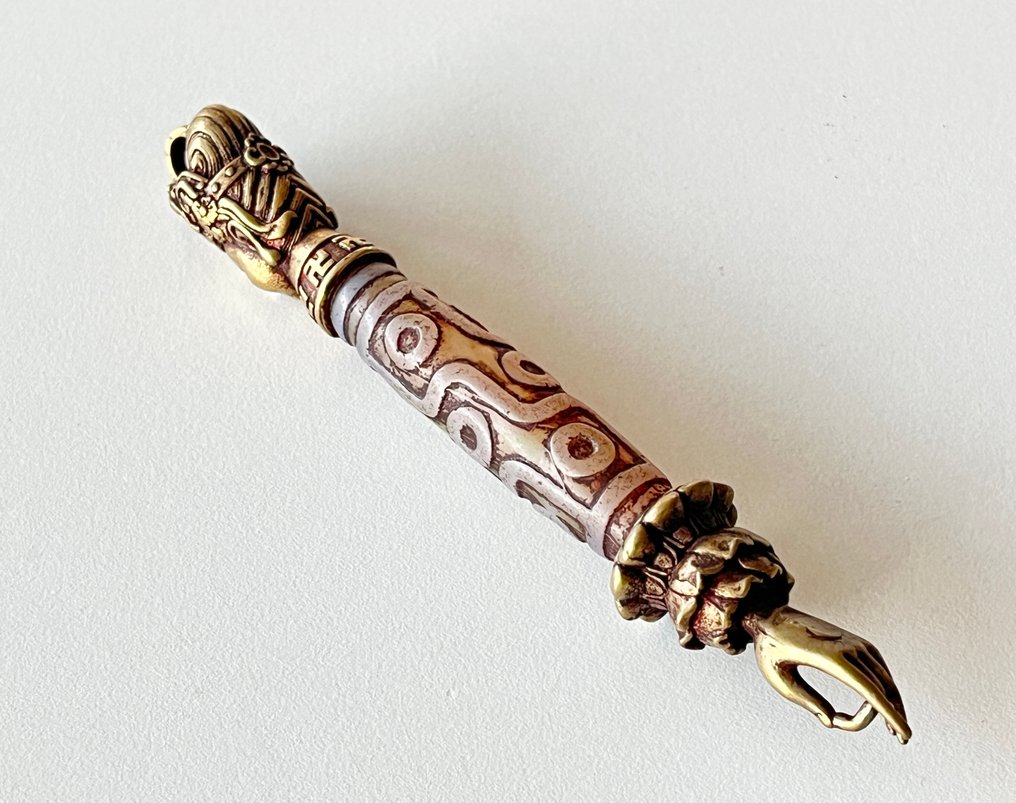 Ταϊβανικό φυλαχτό, όργανο τελετής με υπέροχη DZI πέρλα - 12,4 εκ.- 49 g #1.0