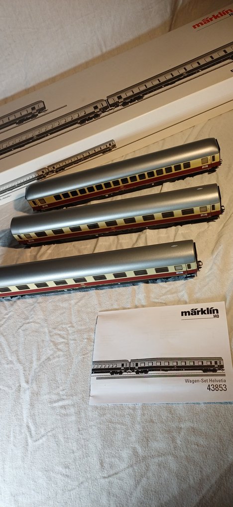 Märklin H0 - 43853 / 43854 - Set di carrozze passeggeri di modellini di treni (2) - Set di carrozze per treni veloci TEE 'Helvetia' - DB #3.2