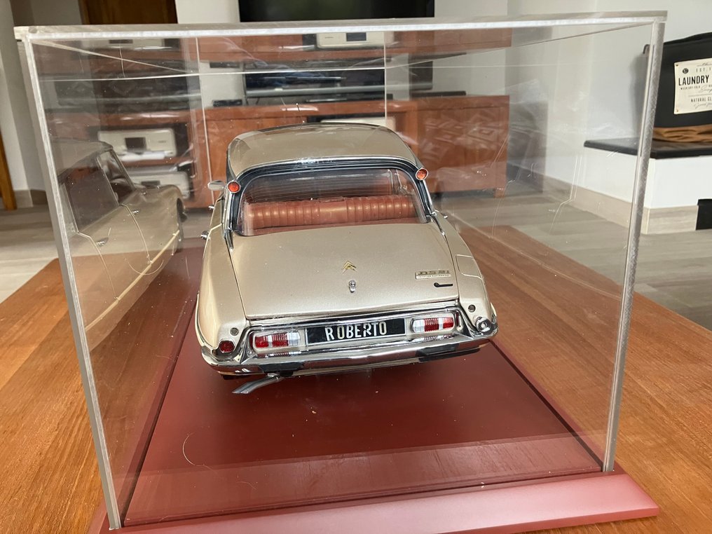 Altaya 1:8 - Modellbil - Citroën DS 21 Pallas #2.1