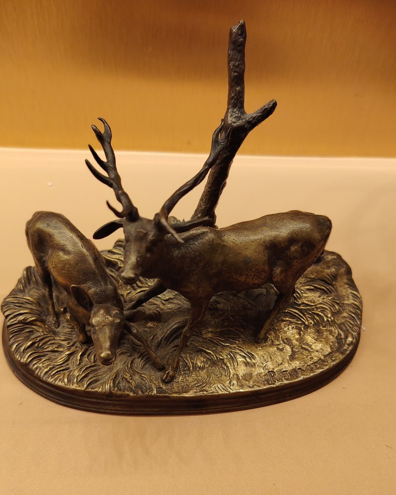 d'Apres Pierre-Jules Mène (1810-1879) - Statuetta, Famille De Cerf - 13 cm - Bronzo #1.0