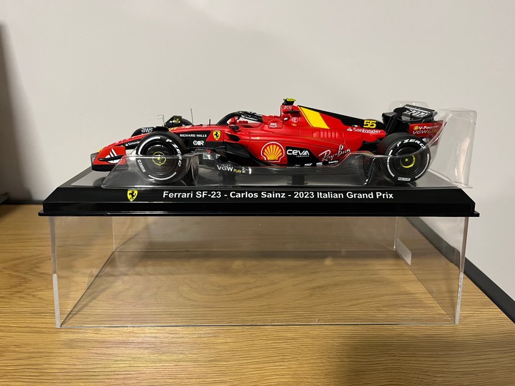 Altaya 1:24 - Model raceauto - Ferrari SF-23 - Carlos Sainz 2023 - GP Italië 2023 #1.0