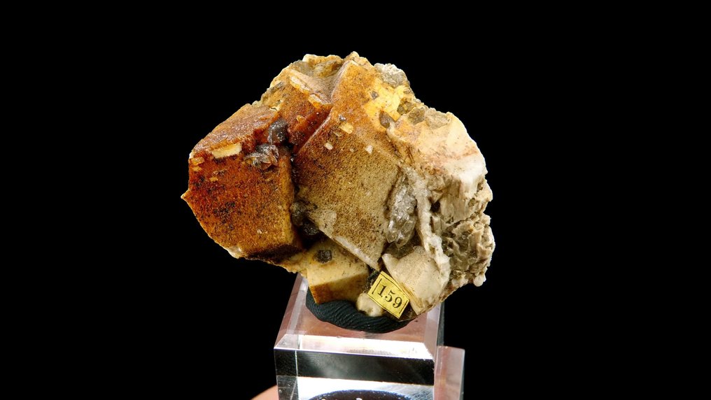 Orthoclase & Smoky Quartz - Strzegom, Silesia, Poland - Height: 4.6 cm - Width: 4 cm- 29 g #2.1